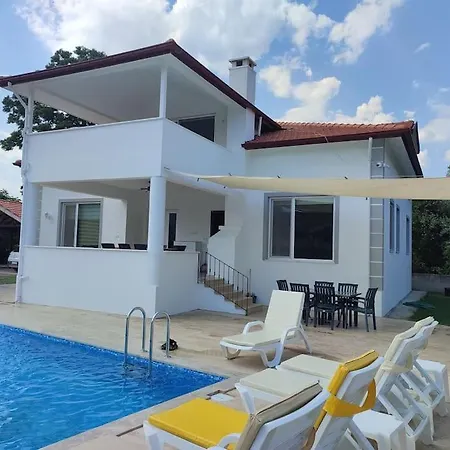 호텔 Serenity With Private Pool And Large Garden. *