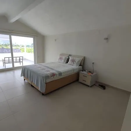 호텔 Serenity With Private Pool And Large Garden. 무글라